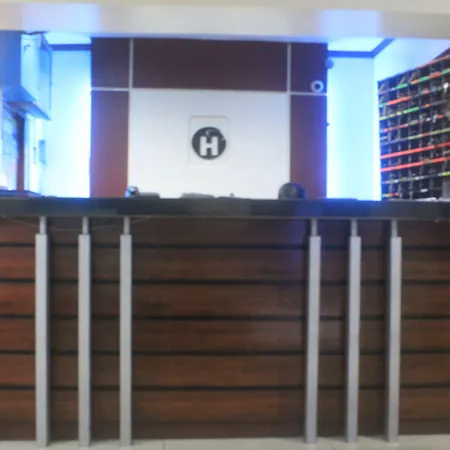 Halina Drive In Hotel-Sta Mesa