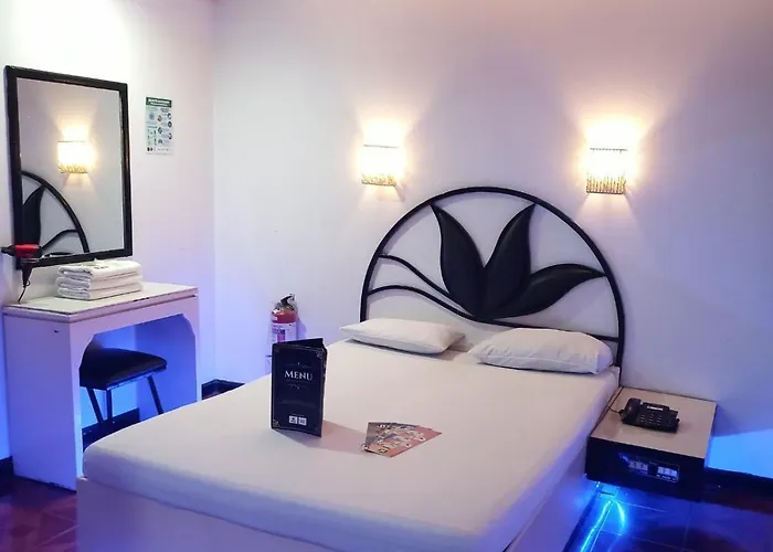 Hotel Halina Drive In Hotel-sta Mesa Manila
