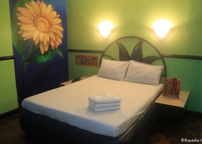 Hotel Halina Drive In Hotel-sta Mesa 2*
