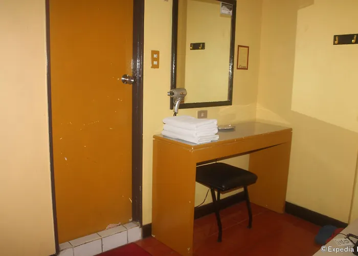 Halina Drive In Hotel-sta Mesa Hotel