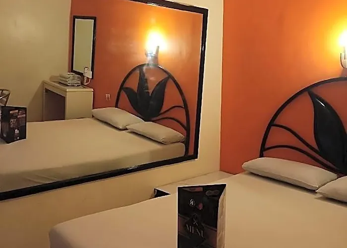 Halina Drive In Hotel-sta Mesa 2* Manila