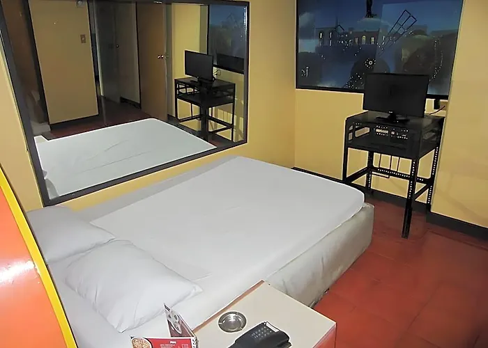 Hotel Halina Drive In Hotel-sta Mesa 2*